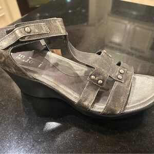 Naot Flirt Metallic Wedge Sandals
